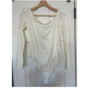 WHITE OFF SHOULDER LONGSLEEVE BODYSUITS
